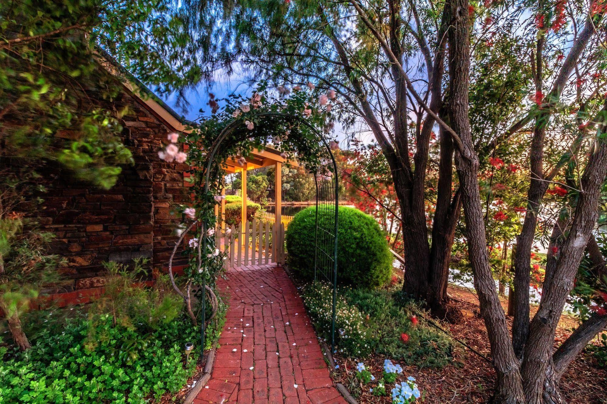 Stonewell Cottages And Vineyards 타눈다 외부 사진